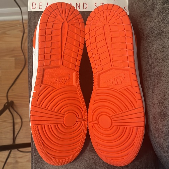 Nike Air Jordan 1 Low OG Shattered Backboard size 6.5Y - Picture 5 of 7